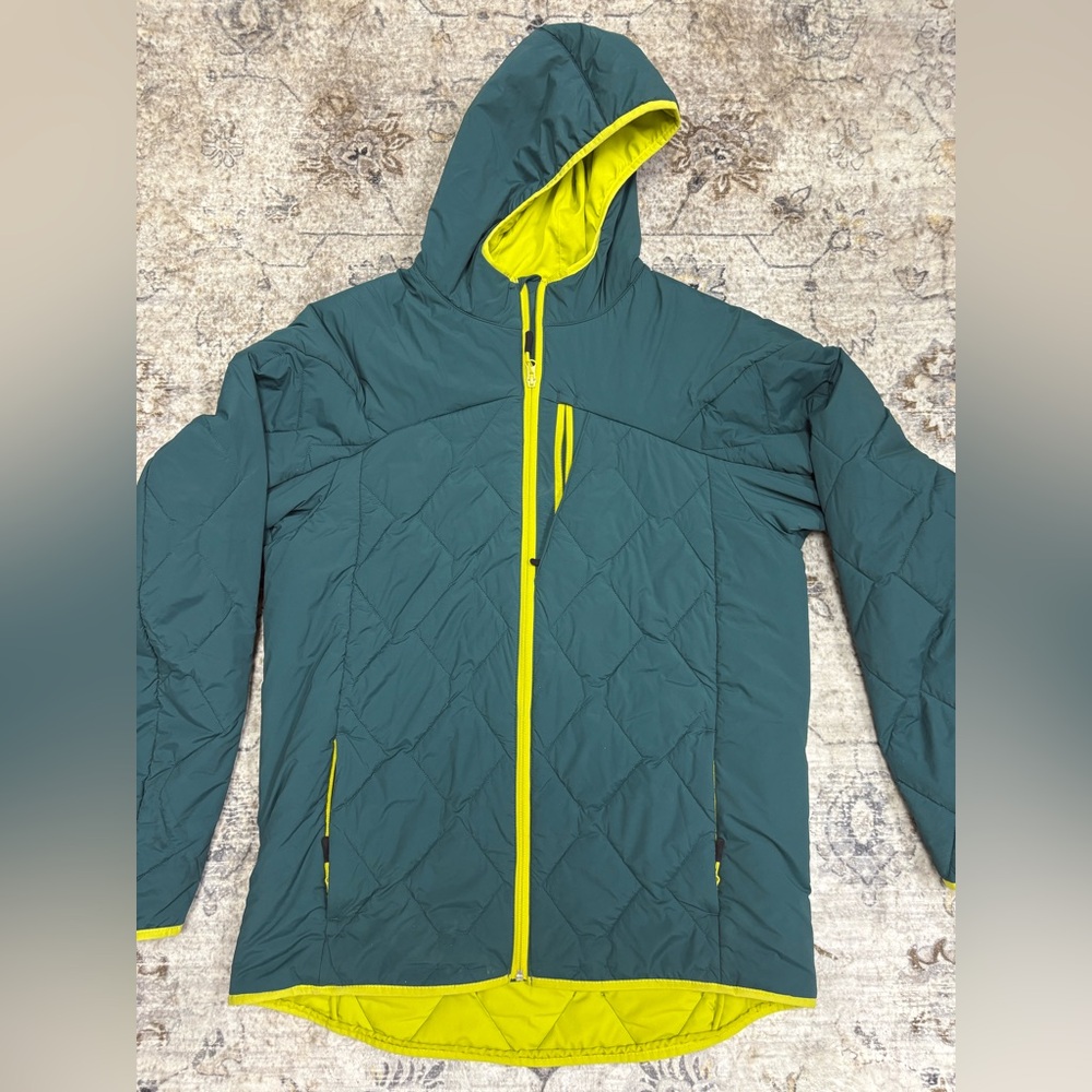 Duluth Trading AKHG Puffin Green and Yellow Hooded Jacket tall
Large
